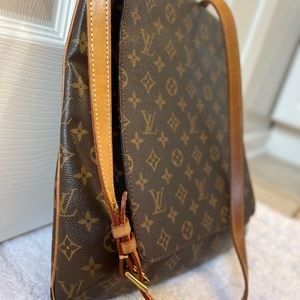 Louis Vuitton messenger bag